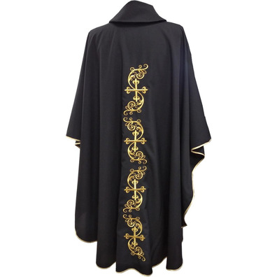 Casulla bordada con Cruces doradas negro