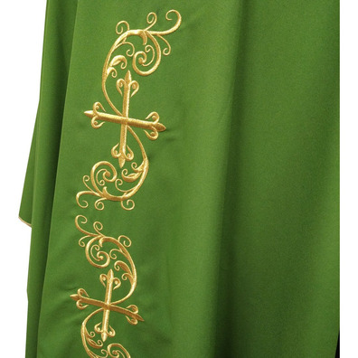 Casulla bordada con Cruces doradas verde